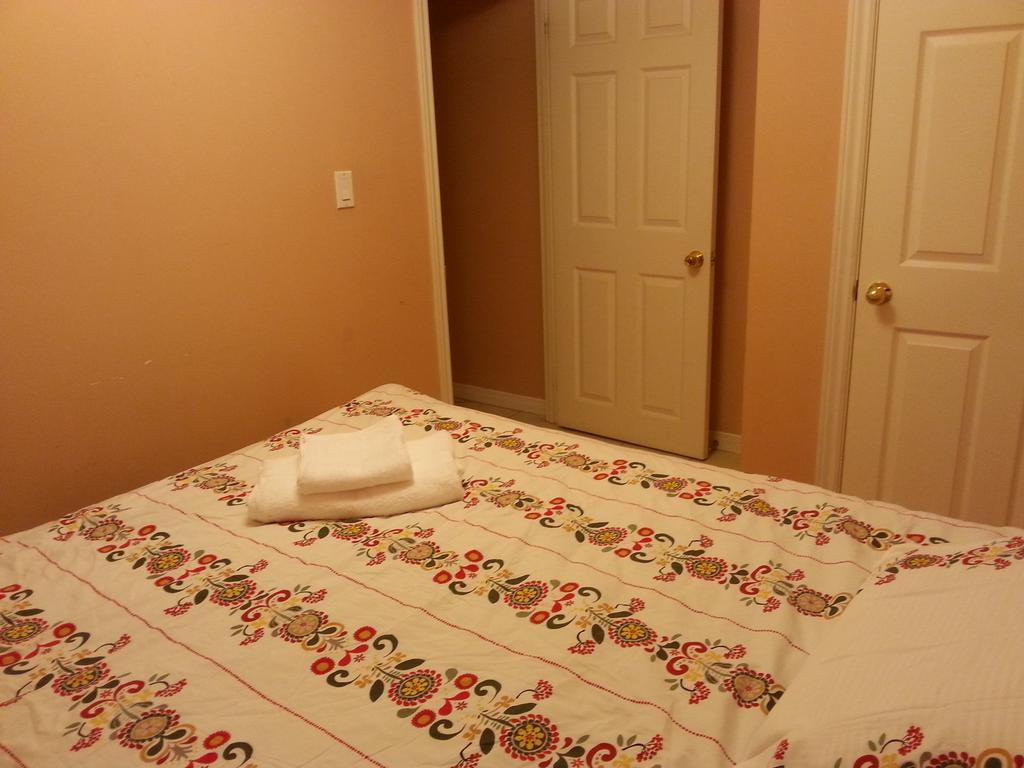 Maria'S Homestay Thornhill Zimmer foto